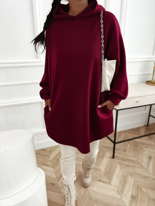 Długa bluza oversize z kapturem bordowa, kieszenie