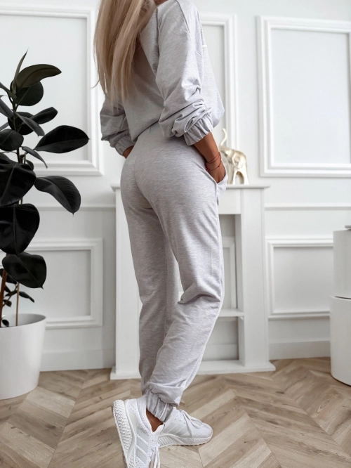 Mojo komplet dresowy damski ze stójką i spodniami jogger